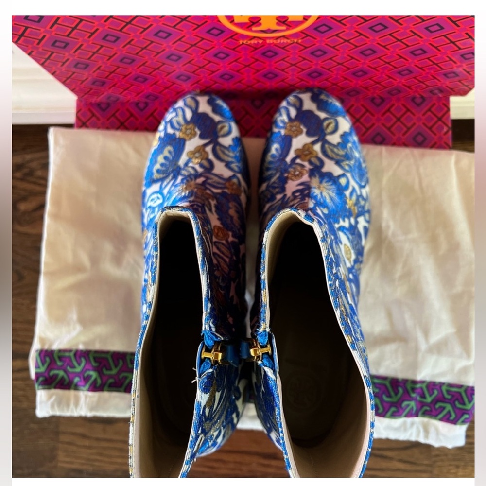 Tory Burch Blue and Gold Floral brocade Ankle Boots 10 - Picture 5 of 11